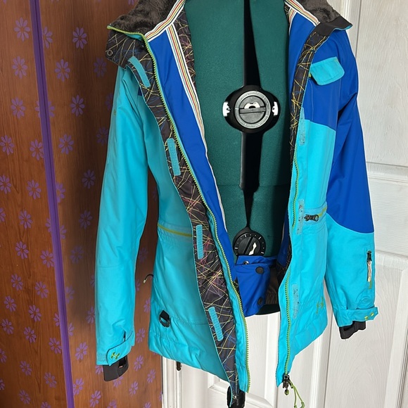 Under Armour Ski jacket - Picture 3 of 6